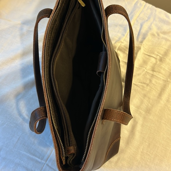 MONTANA HUDSON Eva Brown LARGE Leather Zip Tote - Picture 6 of 10